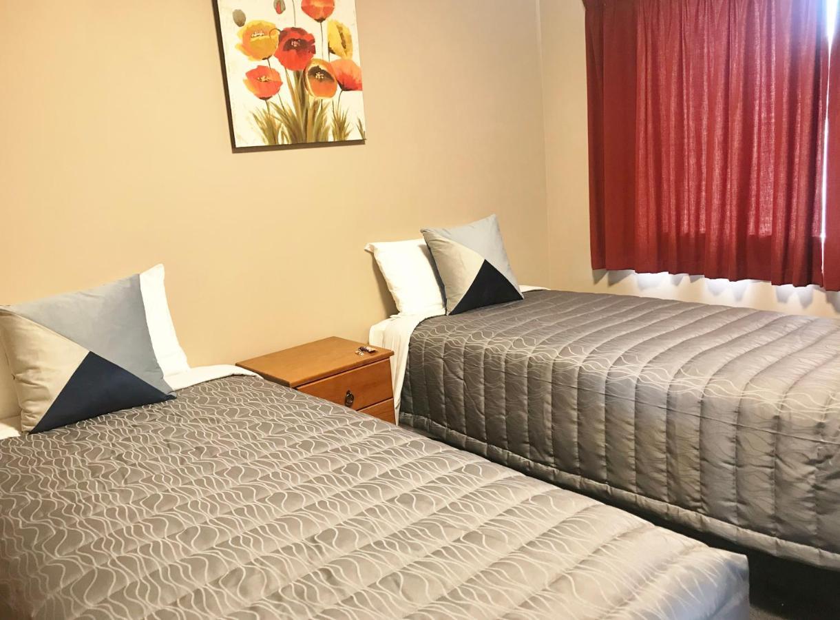 Phoenix Motels Temuka Exterior foto